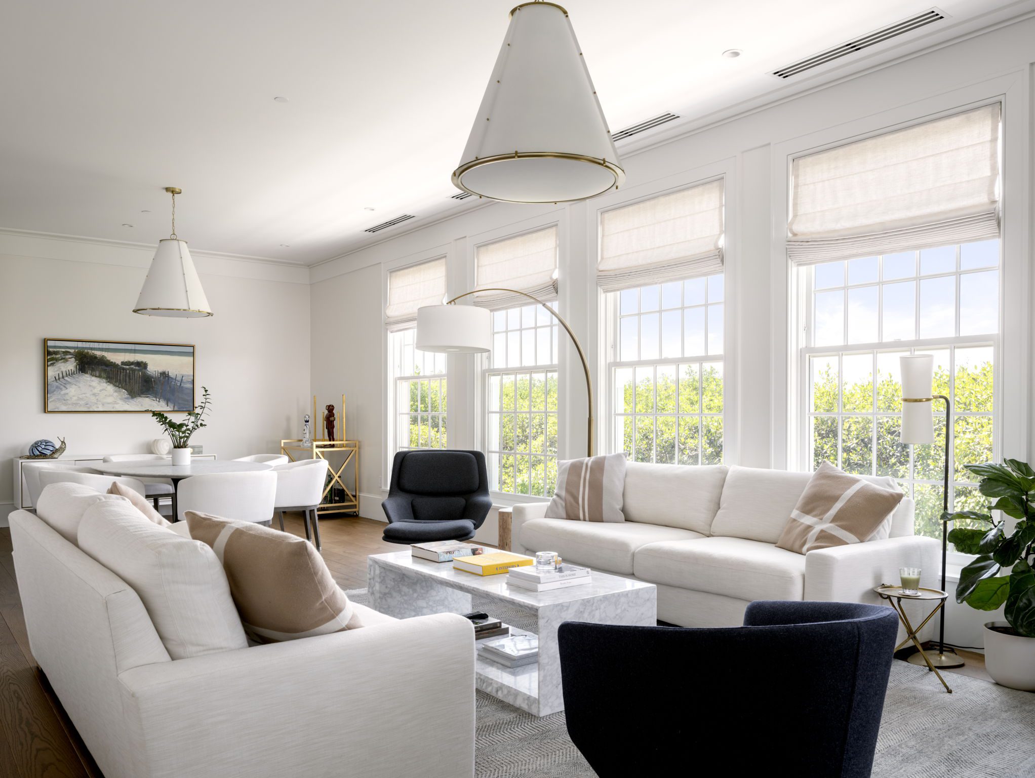 LIVING / DINING ROOM