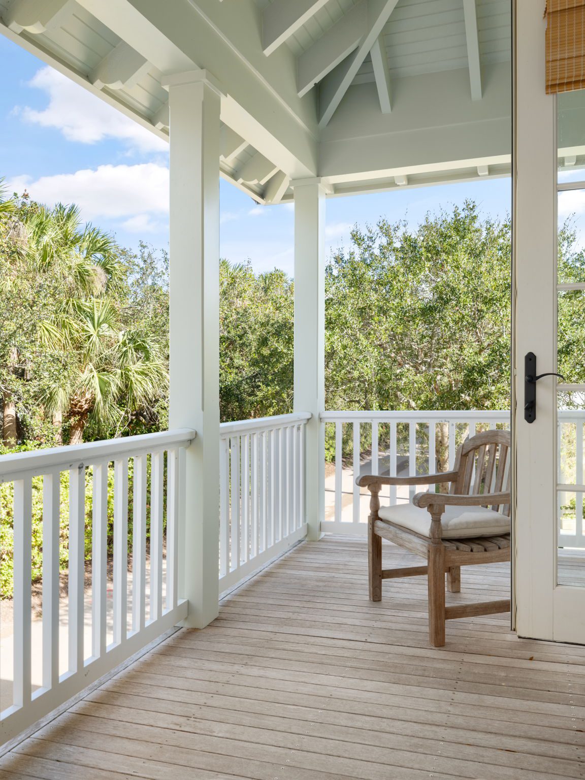 CARRIAGE HOUSE BALCONY