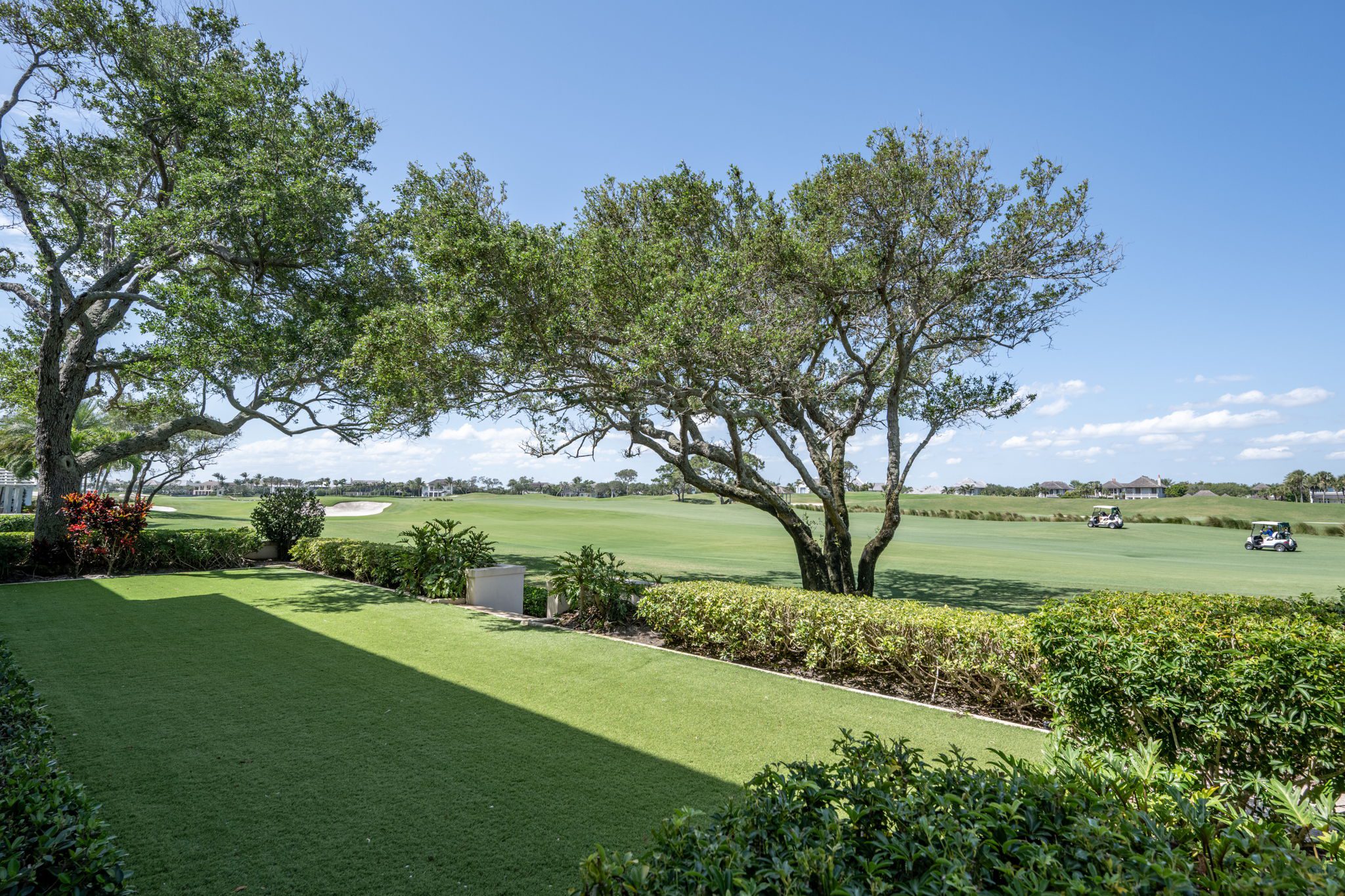 WEST LOGGIA VIEW WEST LOGGIA VIEW